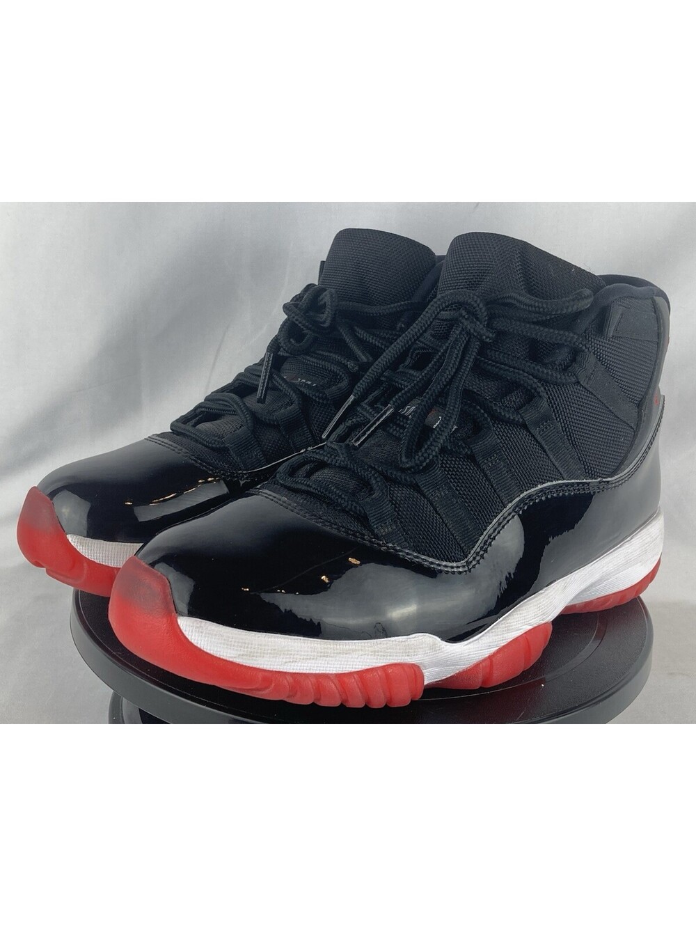 Men’s 9 Nike Air Jordan 11 Retro Bred 2019 Black Varsity Red White 378037-061
